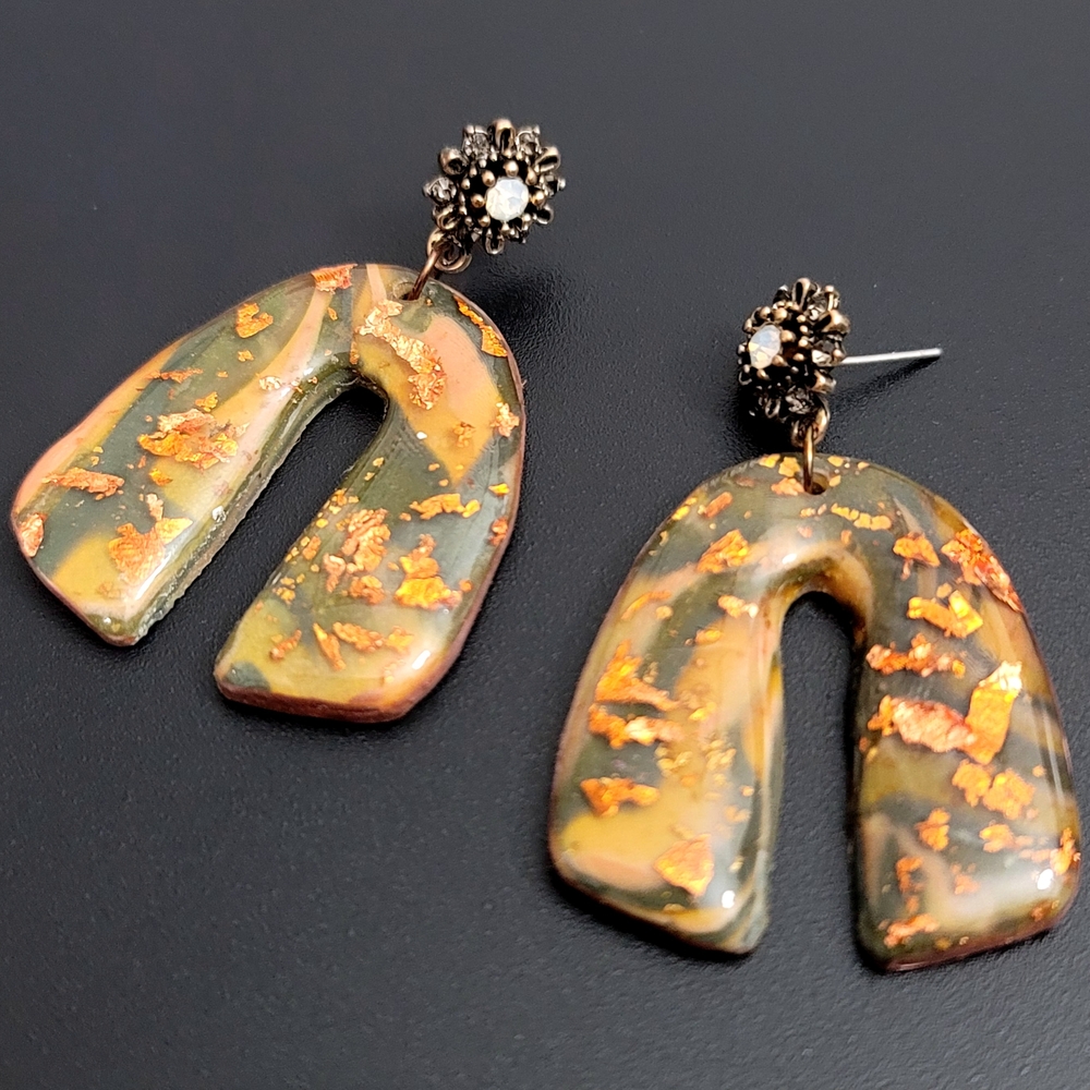 Elegant Gold and Black Dangle Earrings
